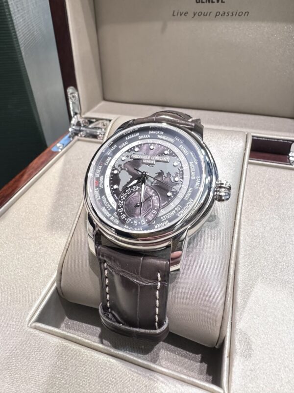 Frederique Constant - Classic Worldtimer Manufacture Limited Edition - immagine 3