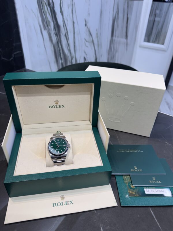 Rolex Oyster - 124300 Green dial - immagine 2